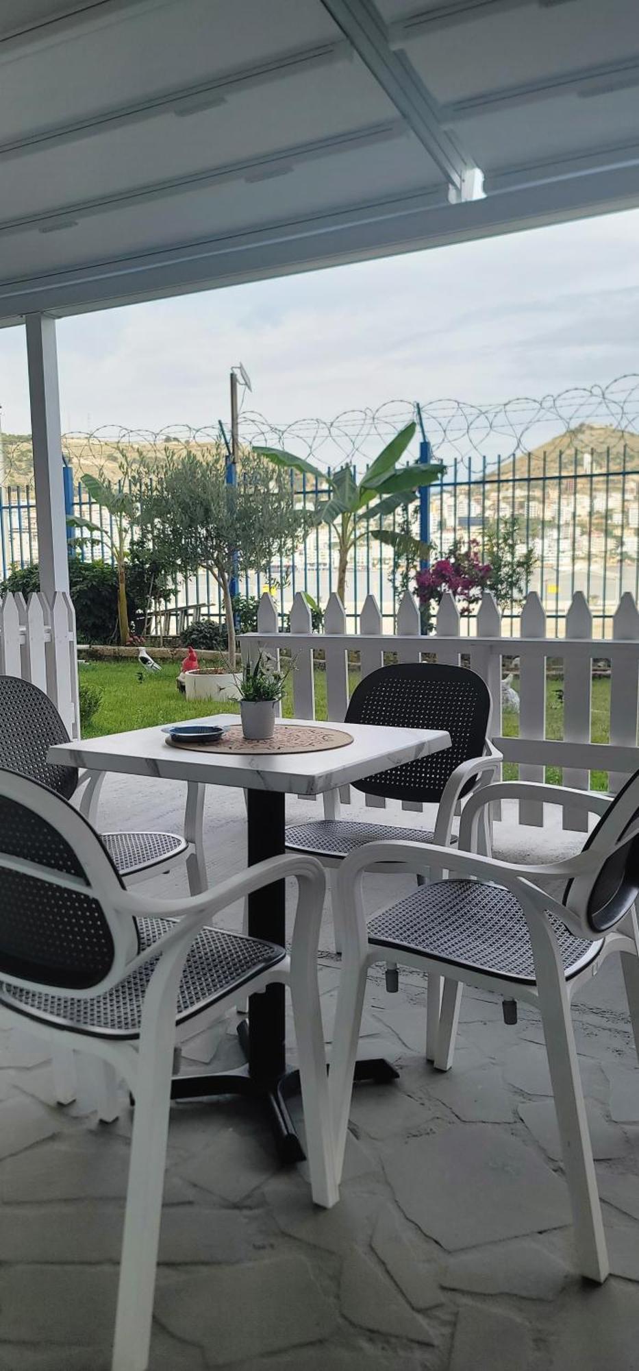 Suncoast Rooms Port Side Saranda Zewnętrze zdjęcie