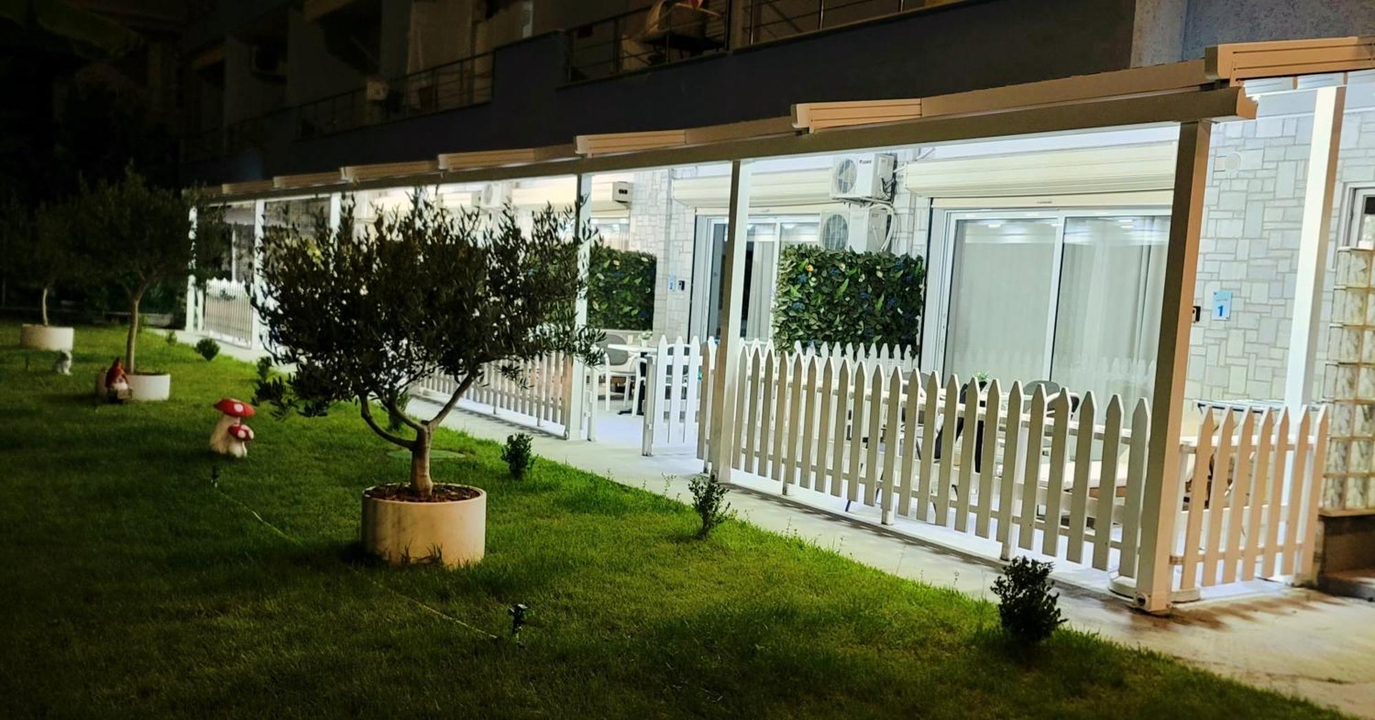 Suncoast Rooms Port Side Saranda Zewnętrze zdjęcie