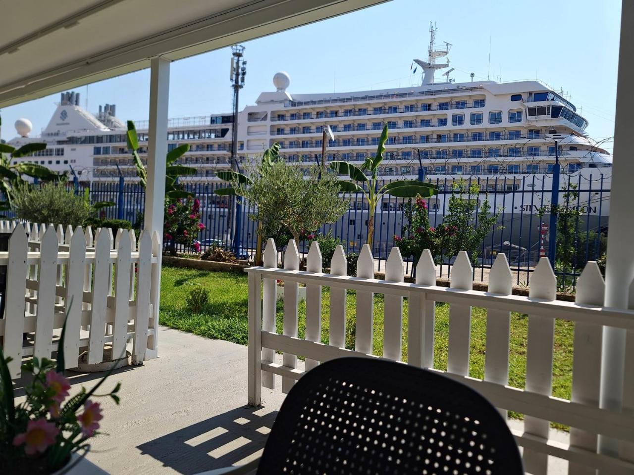 Suncoast Rooms Port Side Saranda Zewnętrze zdjęcie