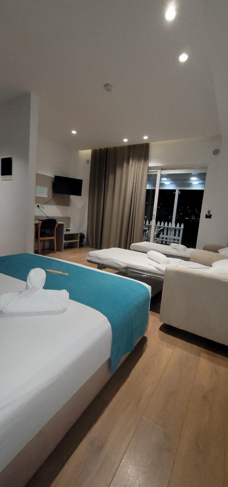 Suncoast Rooms Port Side Saranda Zewnętrze zdjęcie
